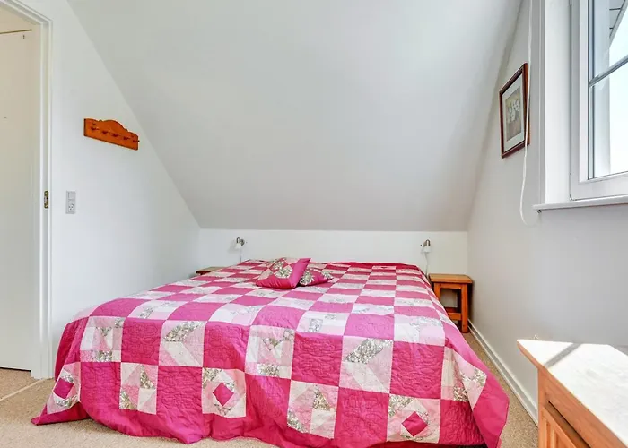 Arwin - 250m From The Sea By Interhome