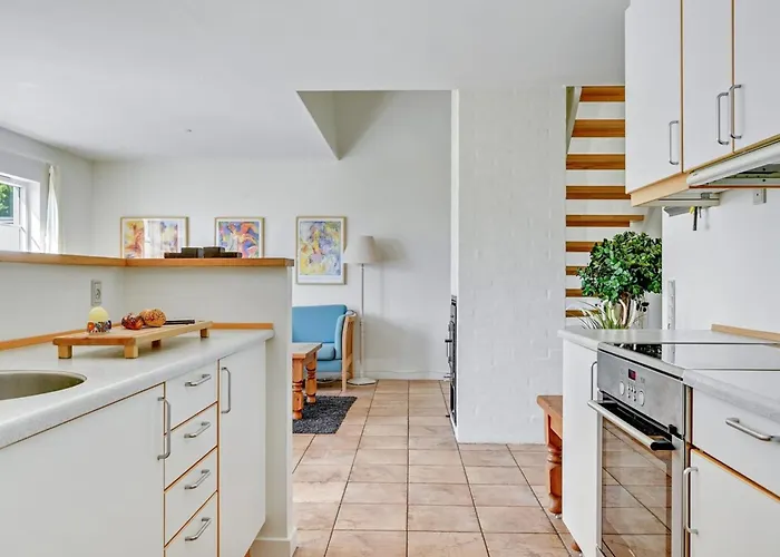 Arwin - 250m From The Sea By Interhome *